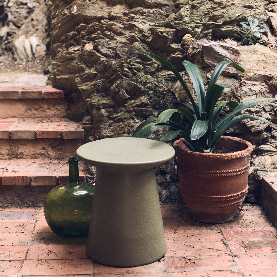 Earthware side table army