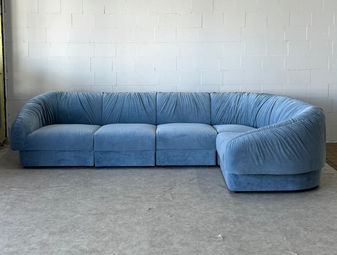 Bank Madeleine sample blauw
