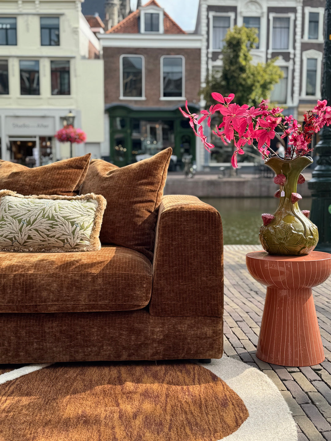 Bank Riviera warm brown
