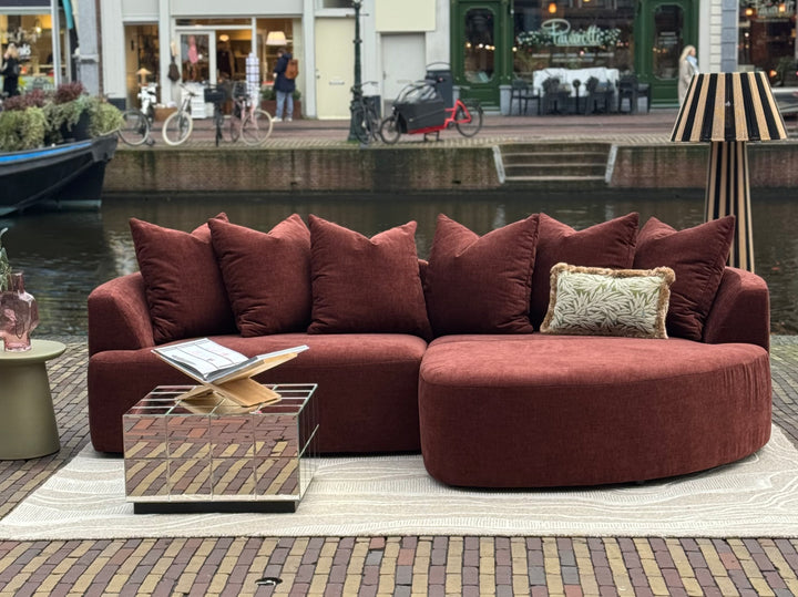 Bank Verona bordeaux