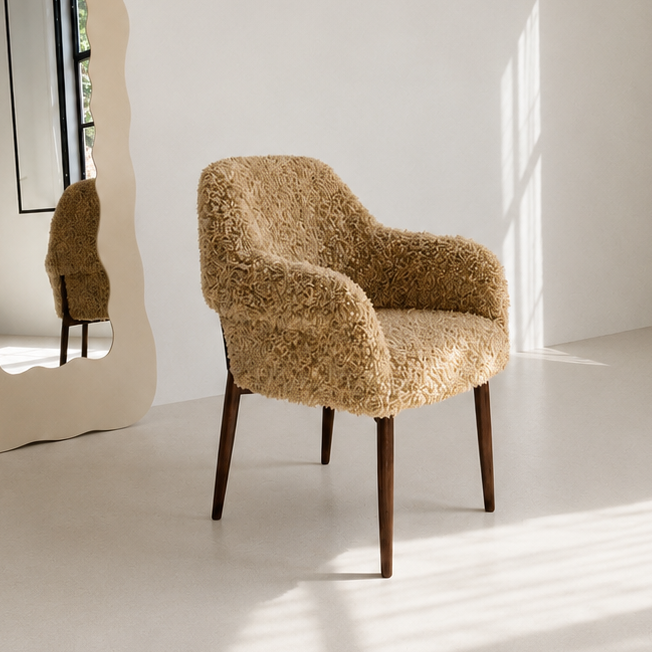 Eetkamerstoel Doodle met arm leuning beige