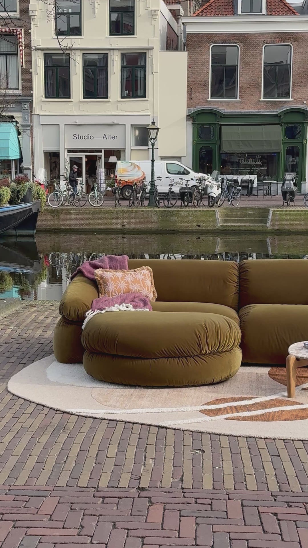 Bank Sunday forest showmodel