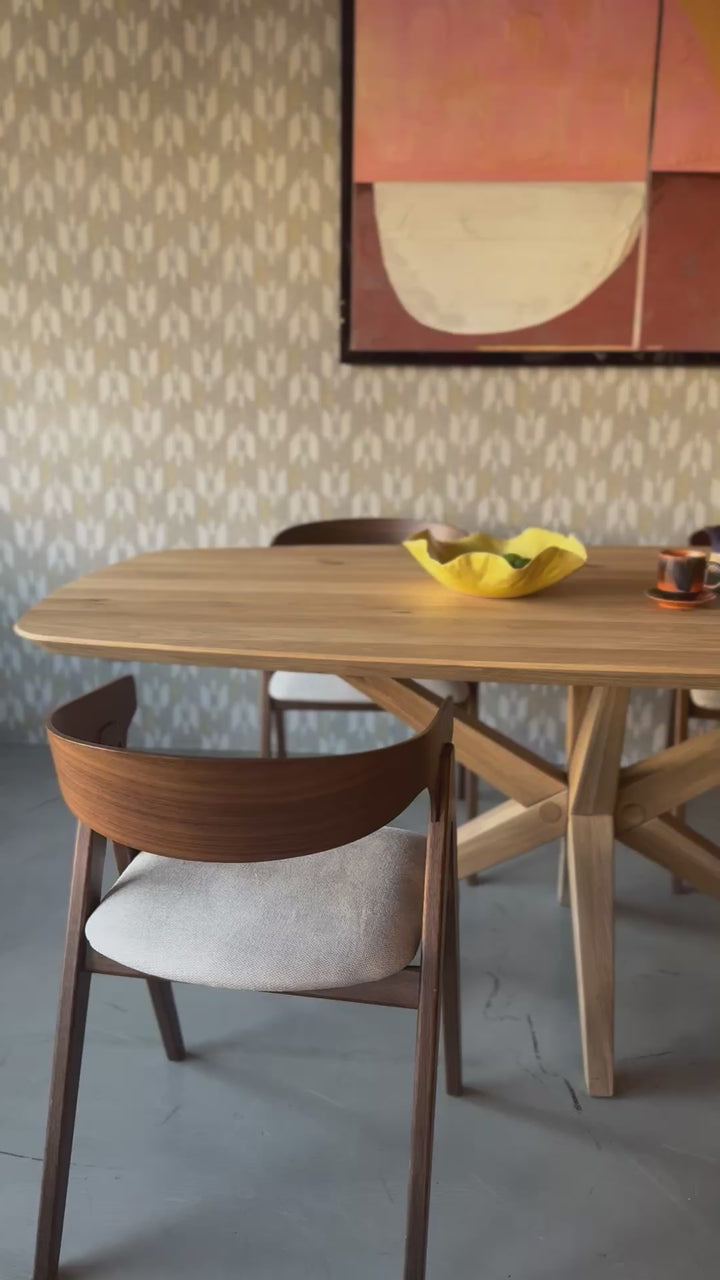 Leon eettafel showmodel