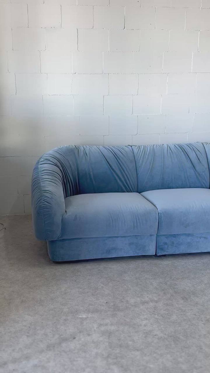 Bank Madeleine sample blauw